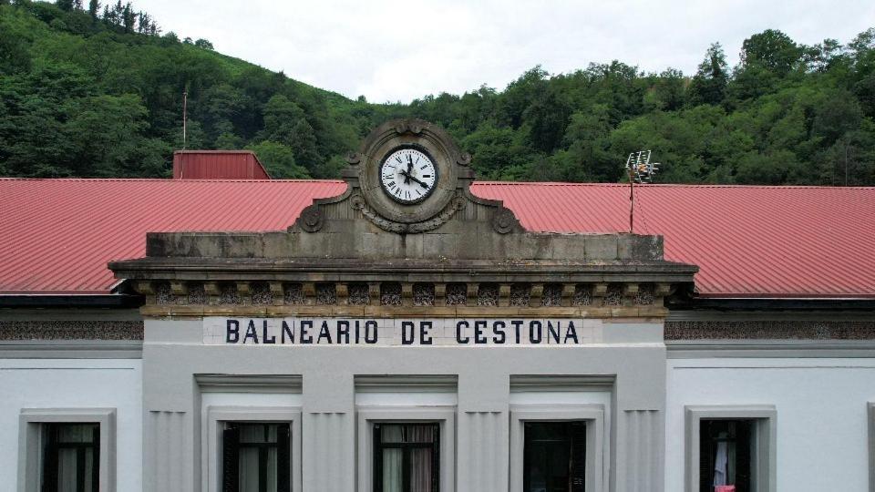 ホテル Balneario De Cestona セストア エクステリア 写真